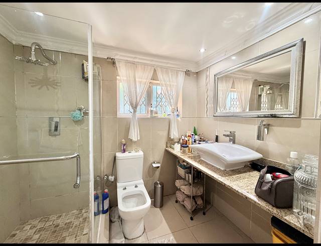 4 BEDROOM FREESTANDING FOR SALE IN KHARWASTAN
